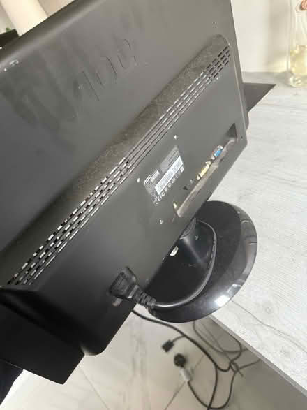 Photo of free Monitor (Computer Screen) (Charlton SE18) #2
