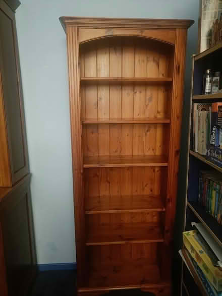 Photo of free Bookcase/shelving unit (Borehamwood) #1