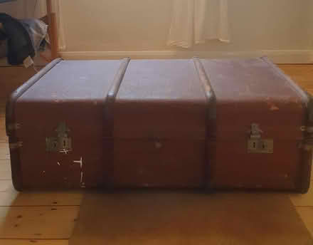 Photo of free Old chest (Twickenham TW2) #3