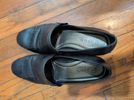 Photo of free Very nice dress shoes size 8 (downtown sunnyvale) #1