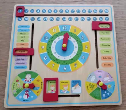 Photo of free Wooden Clock/Calendar toy (Woosehill RG41) #1