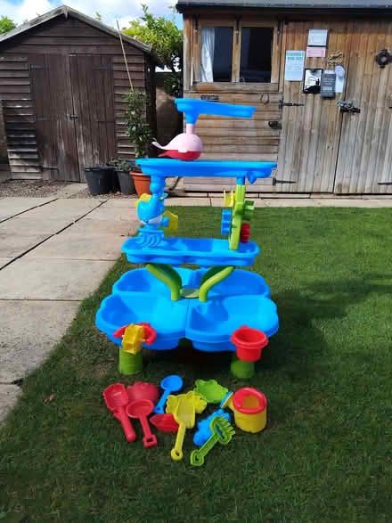 Photo of free Water play table (Witney OX28) #1
