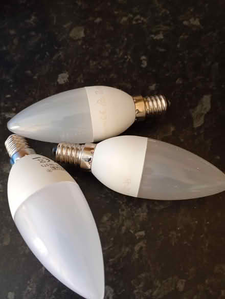 Photo of free Light bulbs (Pinehurst SN25) #1