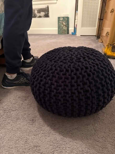 Photo of free Small blue knit puff (Bronxville) #2
