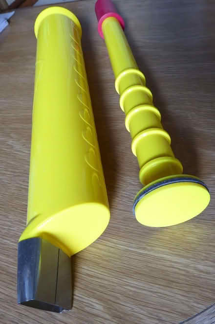 Photo of free grouting tool (Corfe Mullen BH21) #3