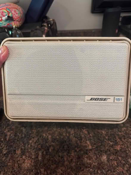Photo of free White Bose outdoor speakers x2 (Meacham and Kirchhoff) #4