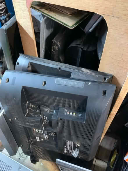 Photo of free Assorted flat screen tv’s (Credenhill) #1