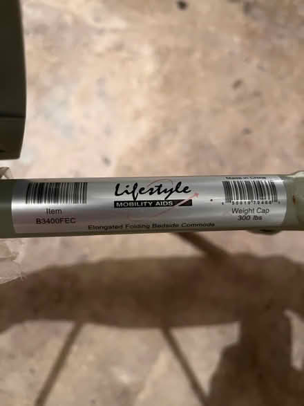 Photo of free Clean, Portable commode (Halwis St, Alexandria, 22303) #3