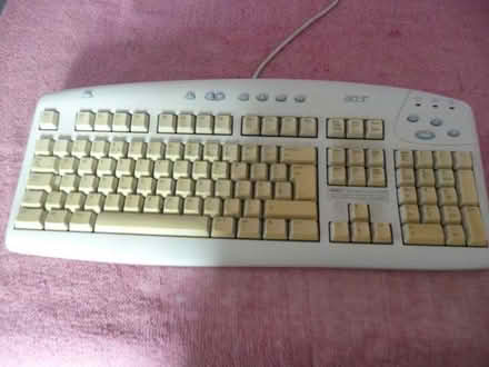 Photo of free Keyboard (Lightpill GL5) #1
