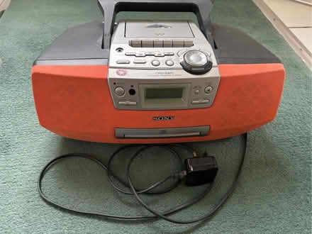Photo of free CD/RADIO/CASSETTE player (Great Baddow CM2) #2