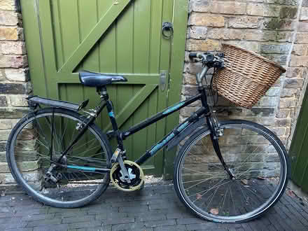 Photo of free Adult women’s bike (Tooting Bec/Balham) #3