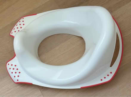 Photo of free Child toilet seat (Orpington BR6) #1