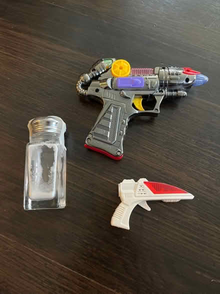 Photo of free Small toy guns (Berkeley) #1
