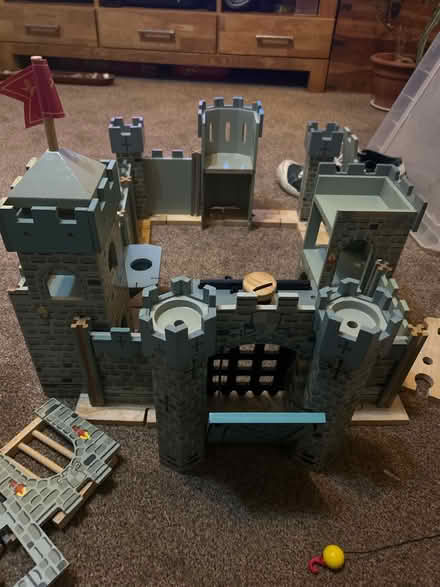 Photo of free Wooden castle toy (CH61) #1