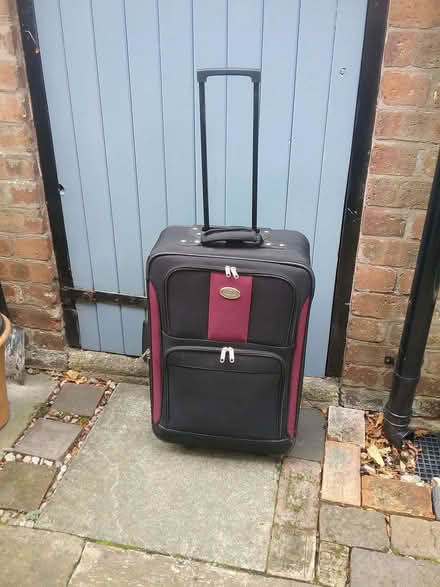 Photo of free Medium sized suitcase (Wrenbury CW5) #1