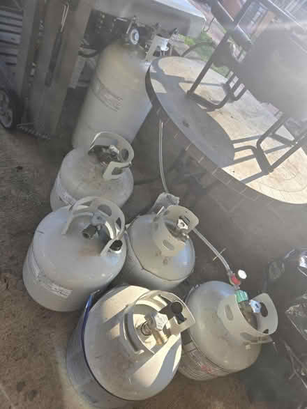 Photo of free 6 propane tanks (Fairfax city) #1