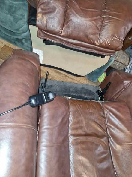 Photo of free Rise & recline chair (Whiteway GL6) #3