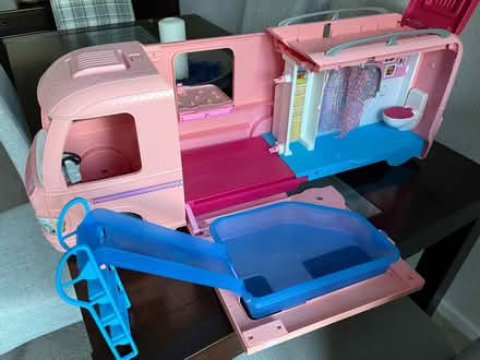 Photo of free Barbie bus (Littlethorpe LE19) #2