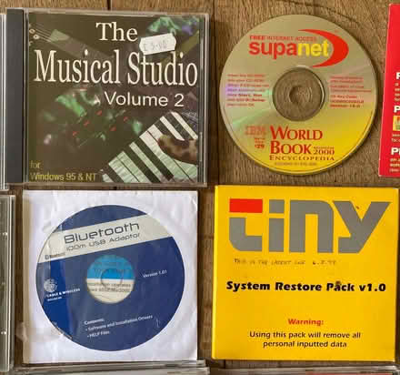 Photo of free Bundle of vintage PC computer software and database cds (Cubbington CV32) #4