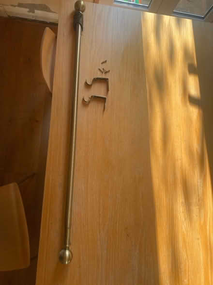 Photo of free Extendable curtain pole (Ripon HG4) #1