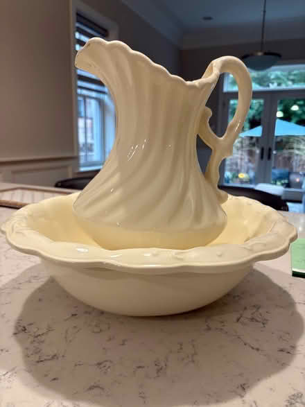 Photo of free Ceramic pitcher and bowl (Logan Circle area) #1