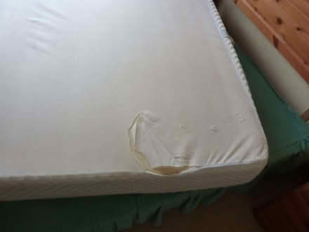 Photo of free Double Bed Memory Foam Mattress (Bracknell Forest RG12) #4