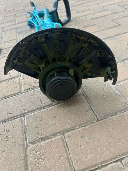 Photo of free Grass Trimmer (Kendal LA9) #2