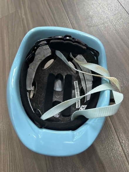 Photo of free Kids helmet (Barkingside IG6) #3