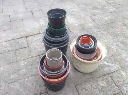 Photo of free Flower pots, various sizes (Warwick CV34, off Myton Road) #1
