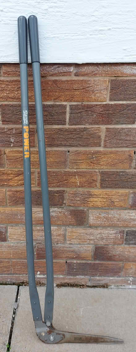 Photo of free Grass Edging Shears (Carreg y Groes LL28) #1