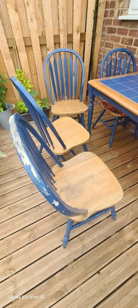 Photo of free Dining Table and 4 chair's (Wellingborough) #4