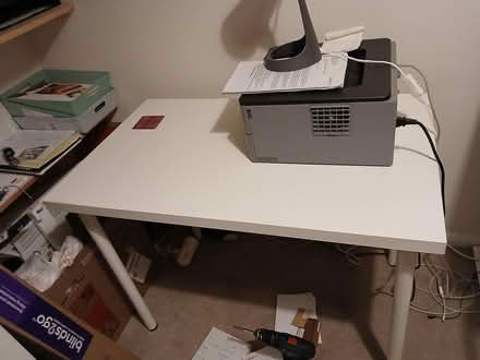 Photo of free Ikea desk 100cm x 60cm (kendal LA9) #2