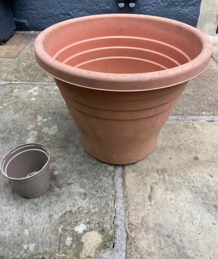Photo of free Large plastic planter (Wheatley HX2) #1