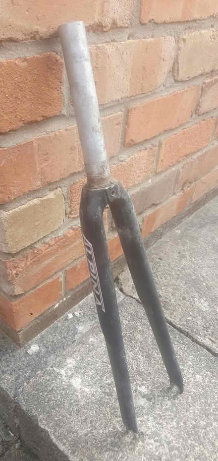Photo of free Alpina carbon fork (Sandbed Lane Belper DE56 0SJ) #1