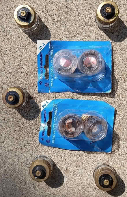 Photo of free Fuses (North York: Bathurst Manor) #1