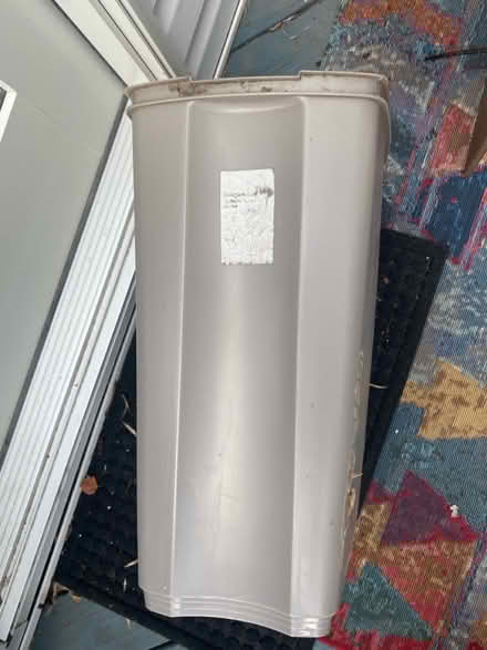 Photo of free Kitchen size trash can (Brightwood Park/Petworth DC) #1