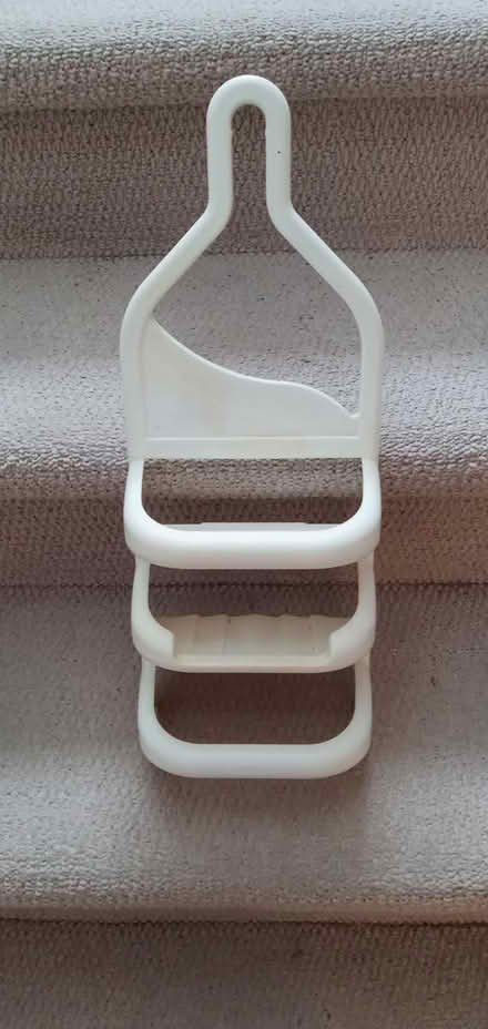 Photo of free shower caddy (Hintonburg) #2