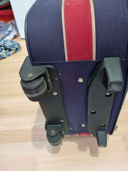 Photo of free Revelation Small Suitcase 50x20x40cm (HA0) #4