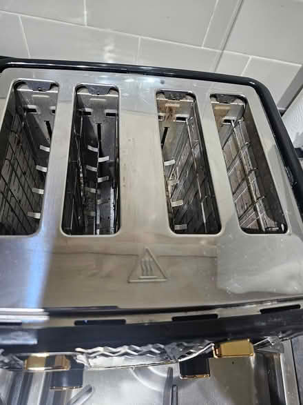 Photo of free Swan Kette and toaster (Burton-upon-Trent) #2