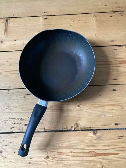 Photo of free Non Stick Wok/Frying Pan (CT10) #1