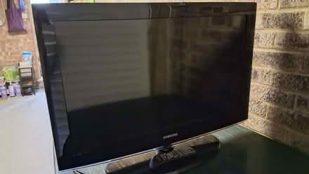Photo of free Samsung 32" TV (Sewell LU6) #1