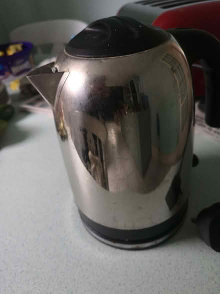 Photo of free Electric kettle (Canons Corner HA7) #1