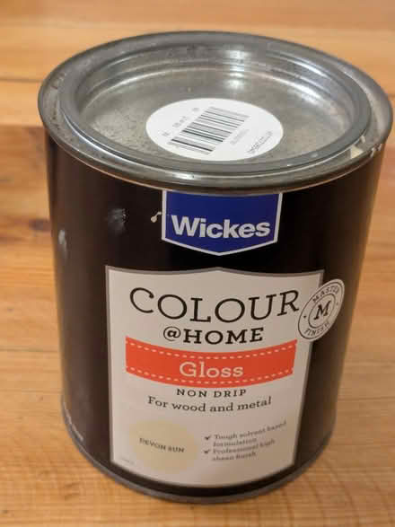 Photo of free Cream coloured gloss paint (Teddington) #2