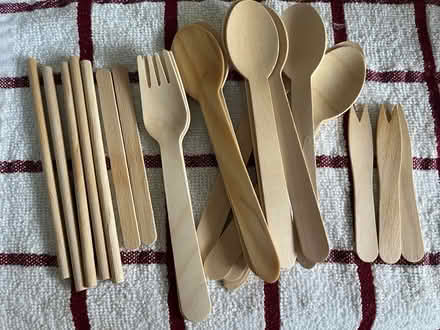 Photo of free Wooden spoons/sticks (Orléans) #1