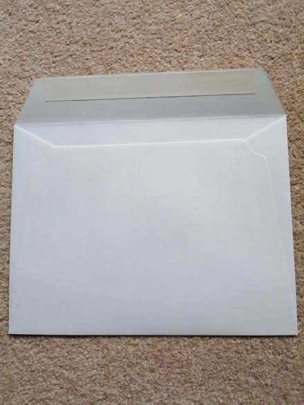 Photo of free New Cream/Off White Envelopes (GU51) #1