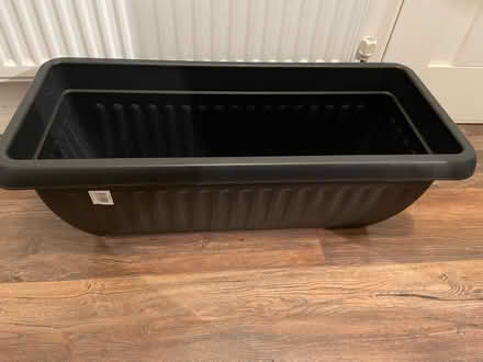 Photo of free Large window box (Highbury New Park N5) #1