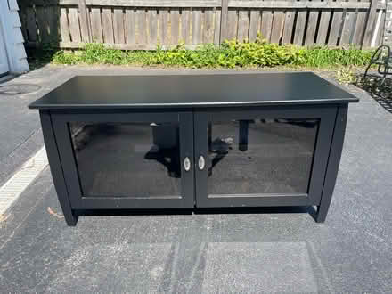 Photo of free TV Stand (Hawthorne and Pleasant) #1