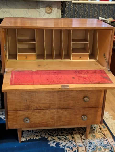 Photo of free bureau desk (Crouch End N8) #2