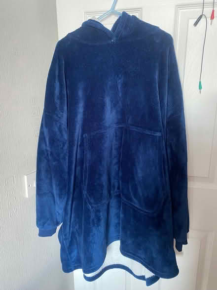 Photo of free Bed &xmas hoodies (Havant PO9) #2