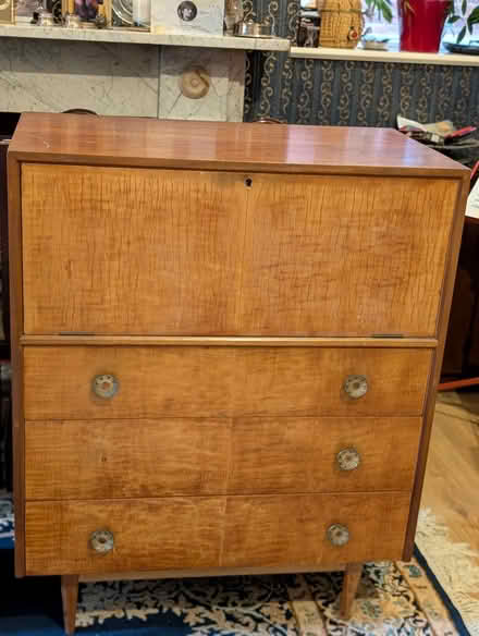 Photo of free bureau desk (Crouch End N8) #1